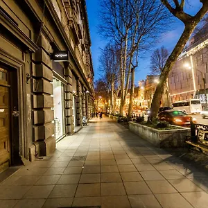 Exx On Liberty Square Apartment